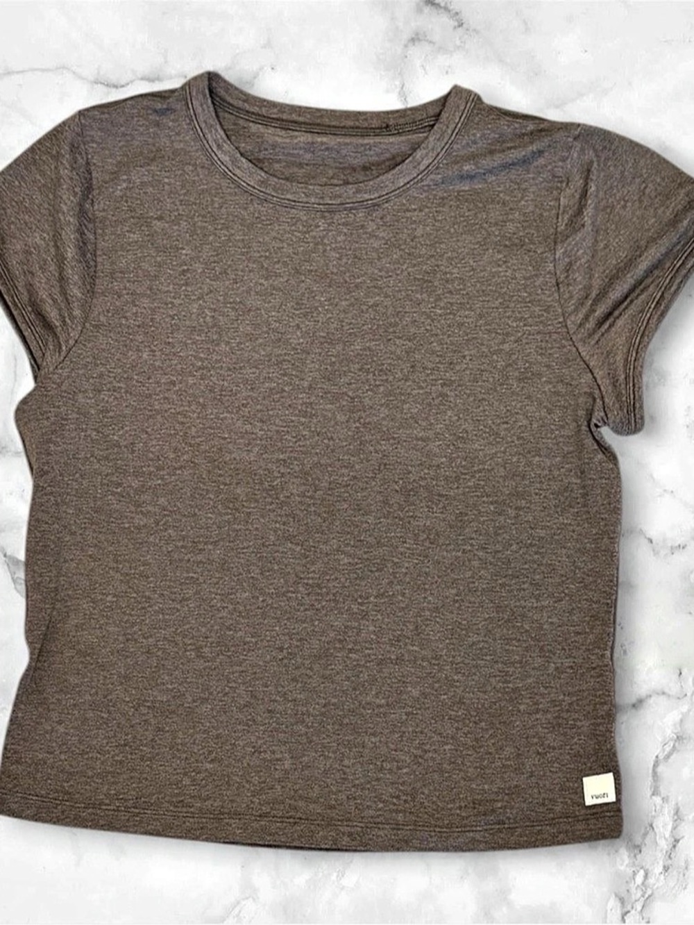 Vuori Women's Pewter Gray Heather  Short Sleeve Active Performance Tee